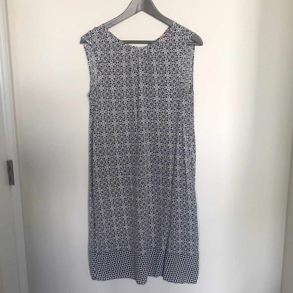 Shift dress in blue and white tile pattern